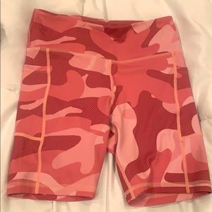 Zyia pink camo 6 in biker shorts